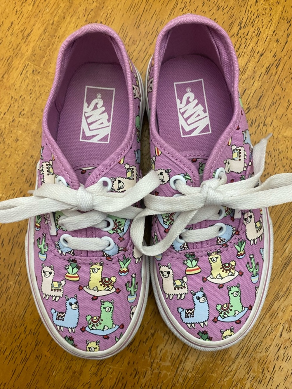 Adorable Llama Vans size 12.5